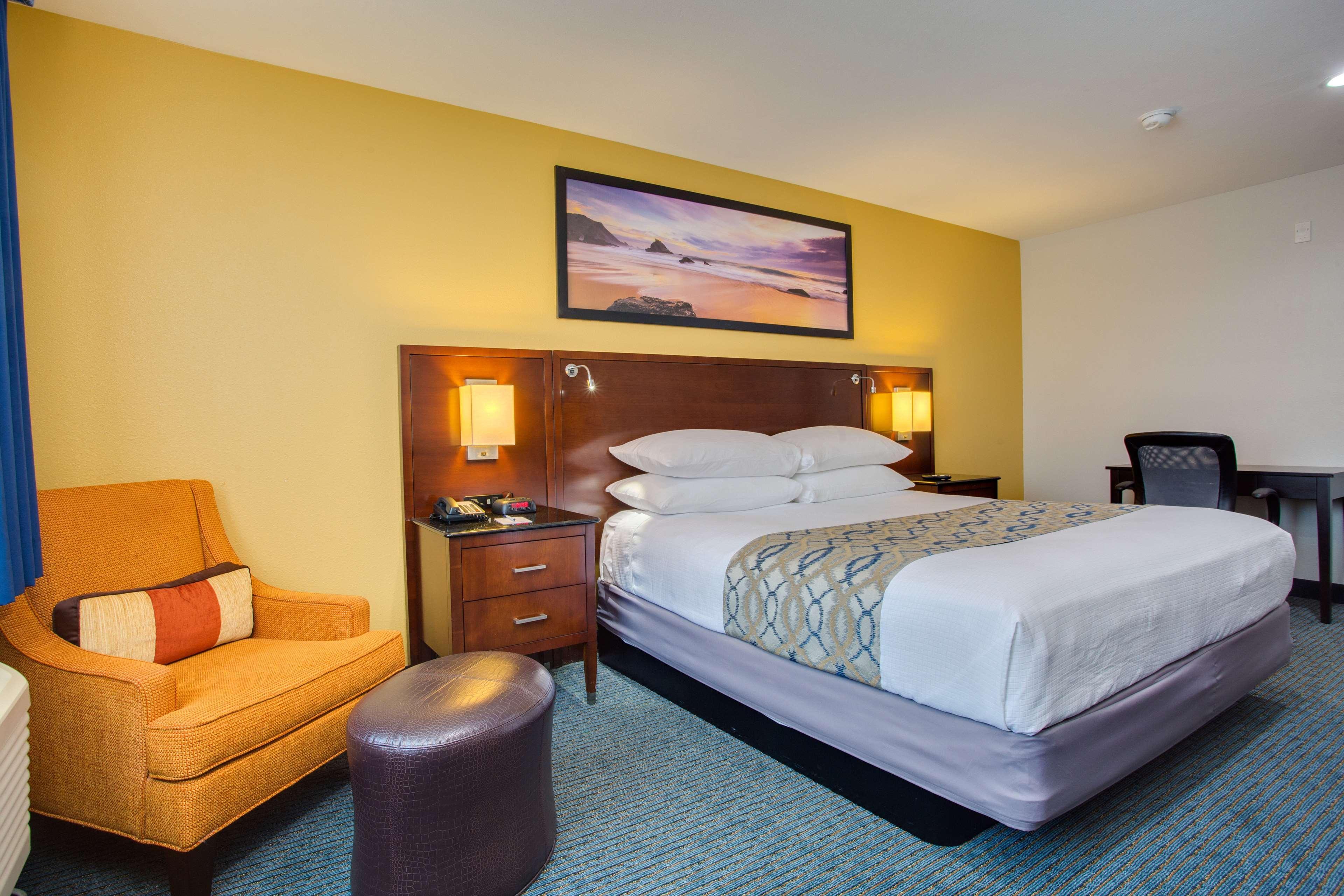 Quality San Diego South - 3*