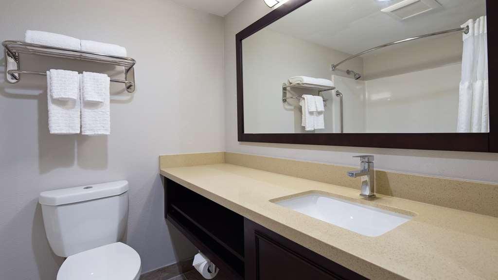 Quality San Diego South - Inn 3*