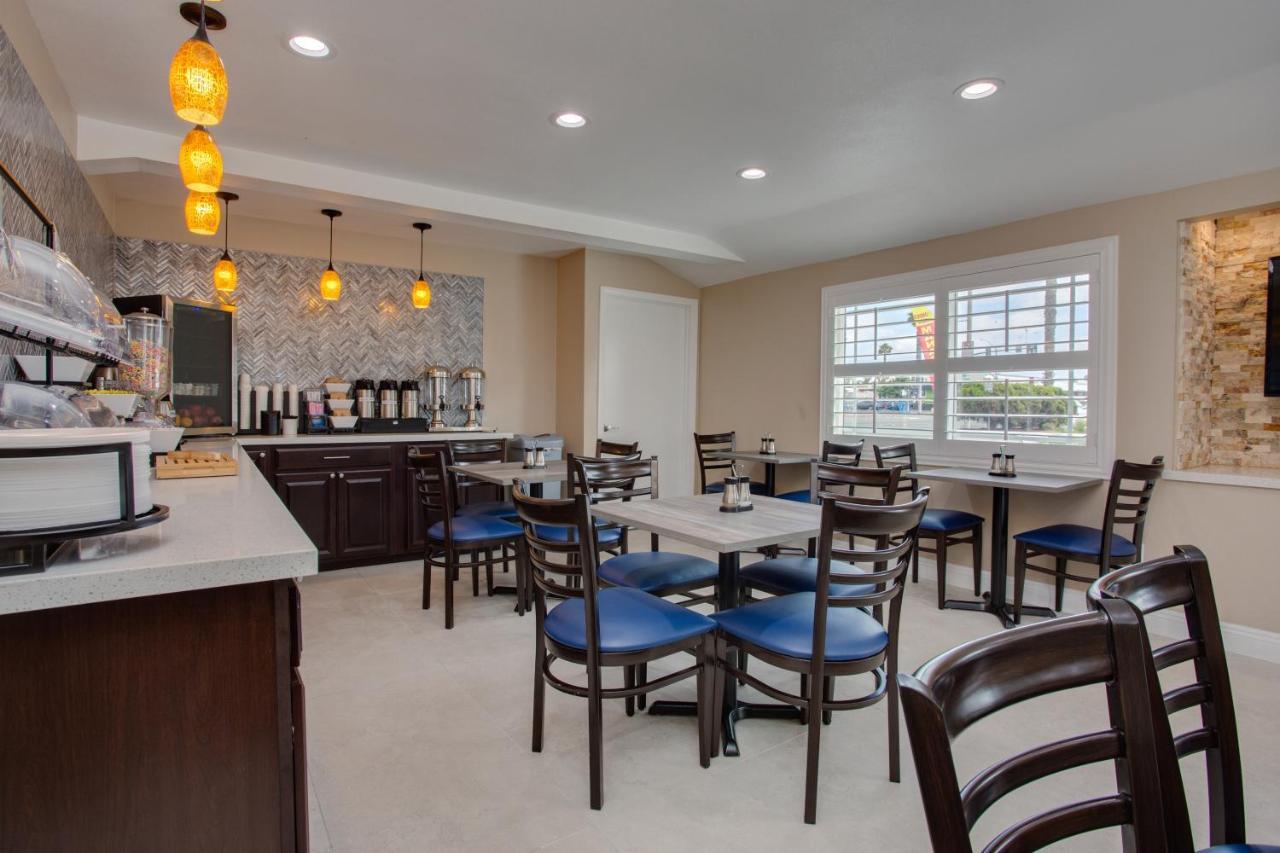 Quality San Diego South - 3*