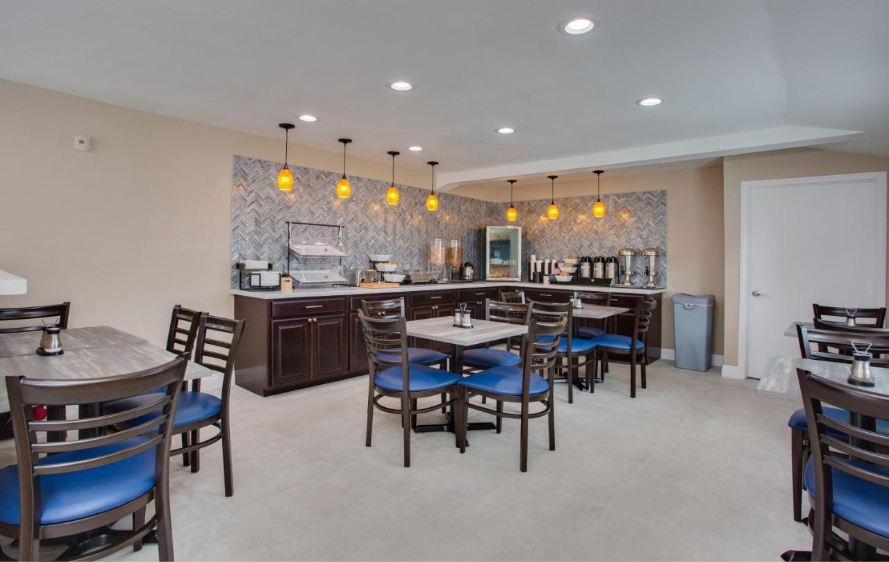 Inn Quality San Diego South - 3*