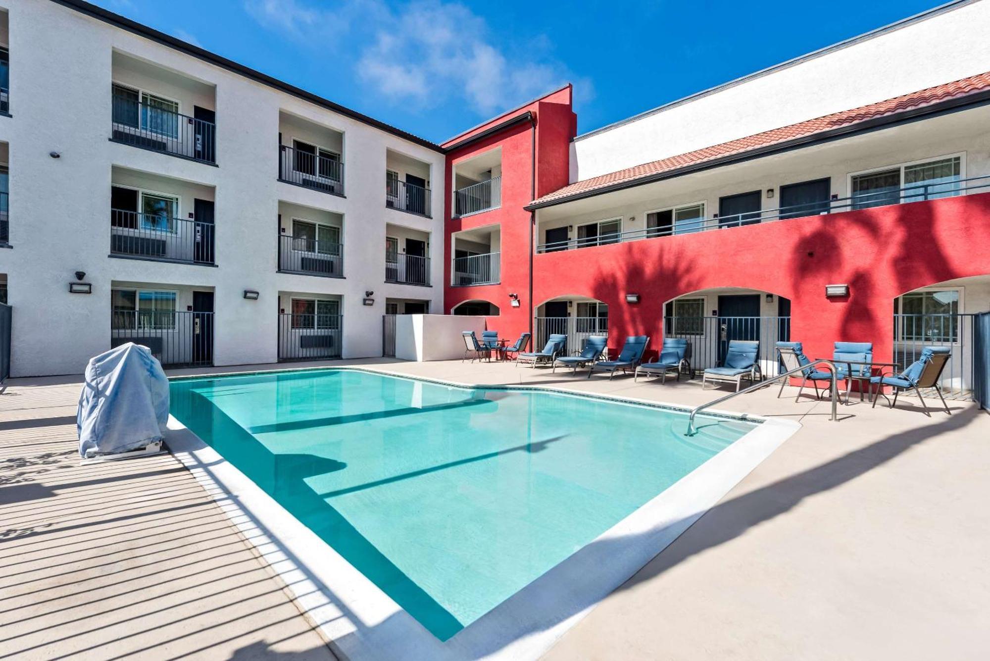 Quality San Diego South - Inn