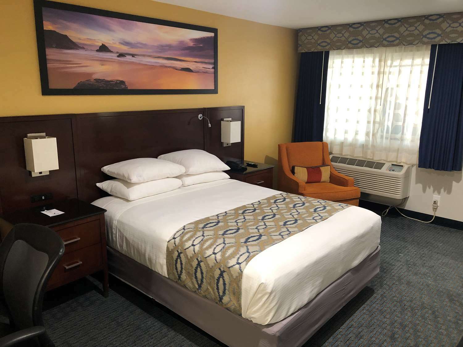 Quality San Diego South - Inn 3*
